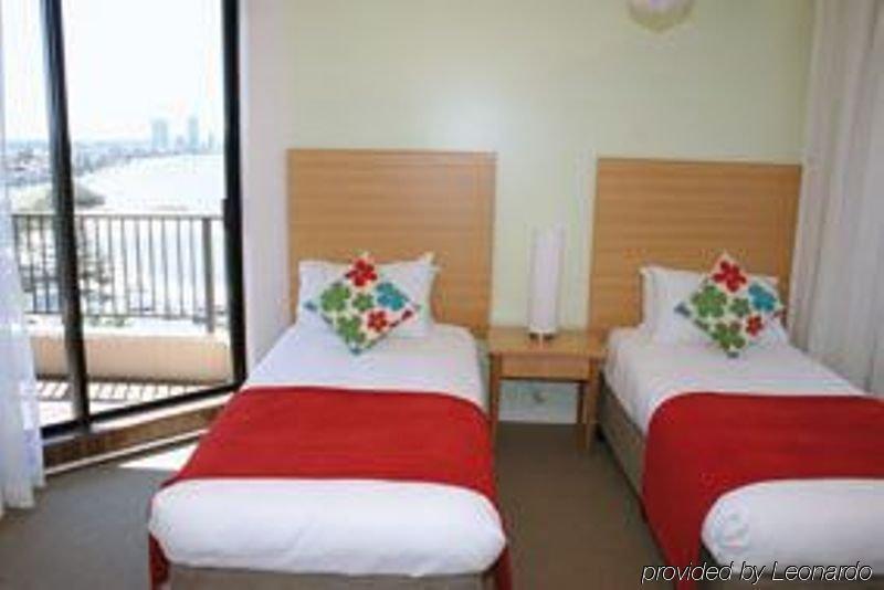 Sandy Point Beach Resort ゴールドコースト エクステリア 写真