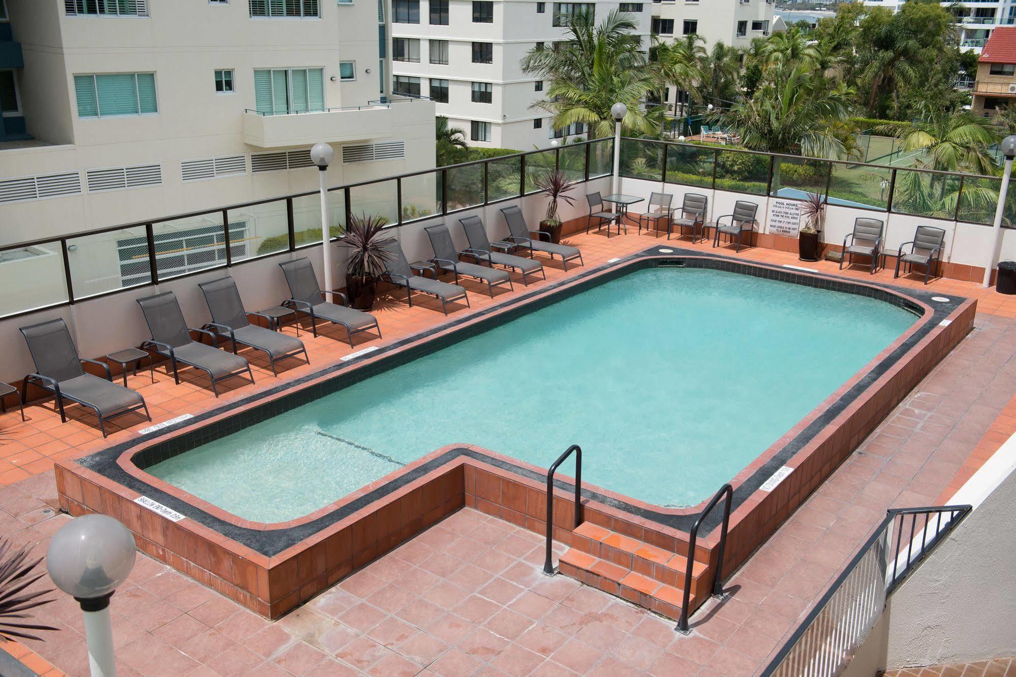 Sandy Point Beach Resort ゴールドコースト エクステリア 写真